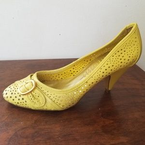 Bronx Lime Green Perforated Kitten Heel Sz37